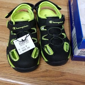 Champion boys shoes NWT